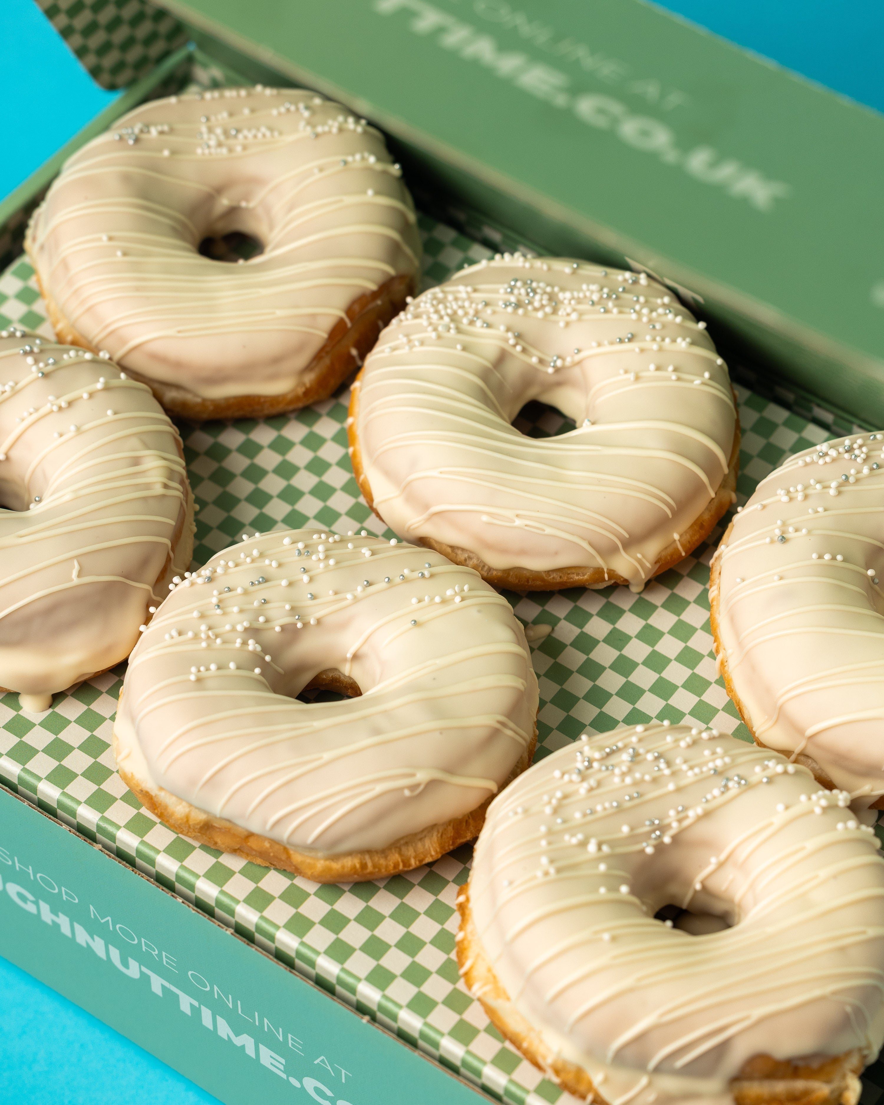 Confezione regalo per ciambella nuziale "Something White" (VG)